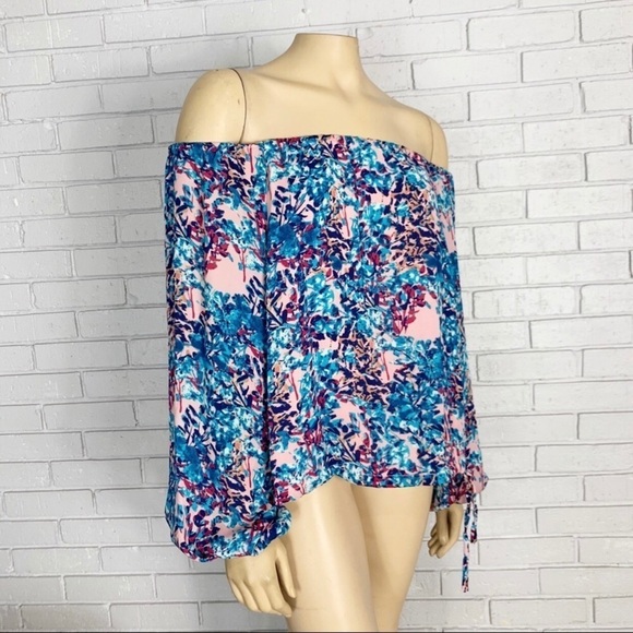 Parker Women’s Off the Shoulder English Top - Picture 7 of 8